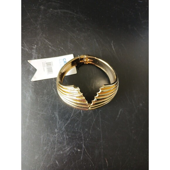 Golden Clam Shell Bracelet Bangle Cruise Club NWT Nautical Seaside Ocean - Picture 2 of 5